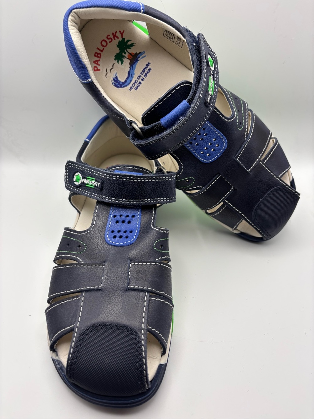Pablosky Kids Navy and Green Closed-Toe Sport Sandals NWOT